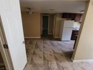 Photo #4: 2235327 Listing