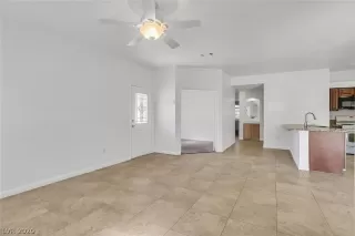 Photo #2: 2235335 Listing