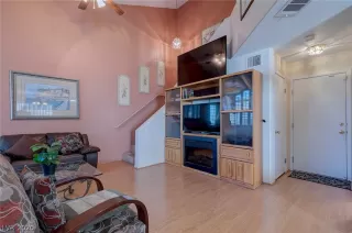 Photo #5: 2235390 Listing