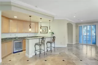 Photo #2: 2235412 Listing 