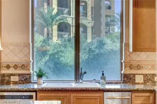 Photo #4: 2235412 Listing 