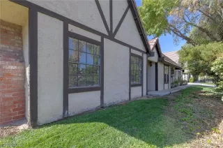 Photo #2: 2235423 Listing