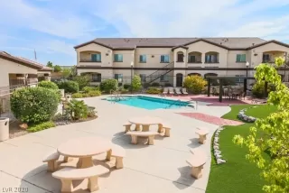 Photo #3: 2235447 Listing 