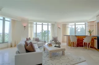 Photo #2: 2235452 Listing