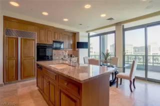 Photo #6: 2235452 Listing