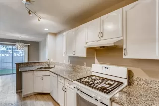 Photo #3: 2235464 Listing