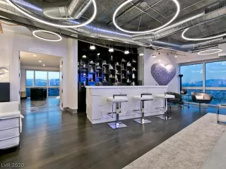 Photo #3: 2235472 Listing