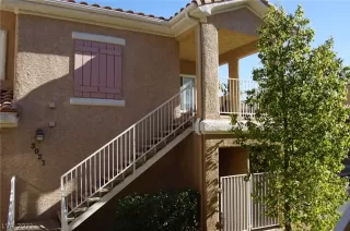 Photo #1: 2235498 Listing