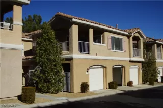 Photo #2: 2235498 Listing