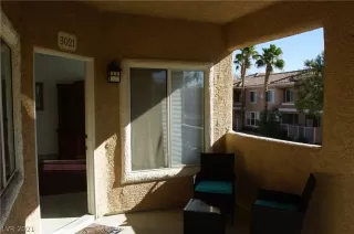 Photo #5: 2235498 Listing