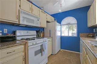 Photo #6: 2235522 Listing 