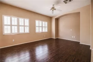 Photo #2: 2235543 Listing