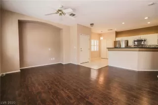 Photo #3: 2235543 Listing