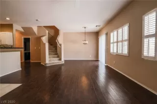 Photo #5: 2235543 Listing