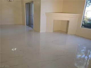 Photo #1: 2235559 Listing