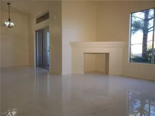 Photo #6: 2235559 Listing