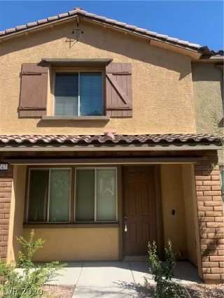 Photo #1: 2235565 Listing