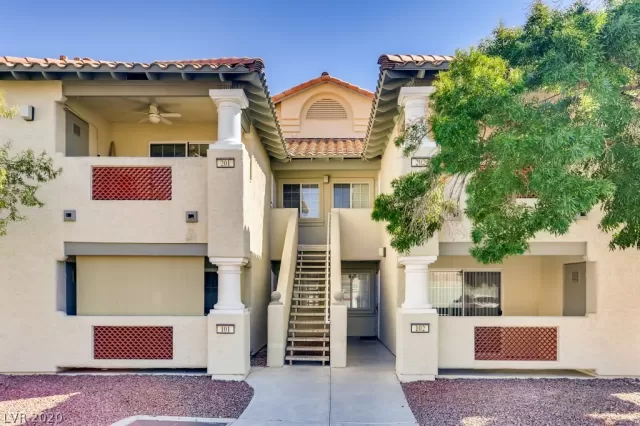 MLS: 2235587 Condo For Sale