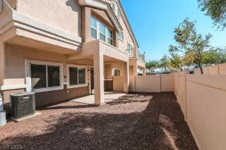 Photo #3: 2235617 Listing