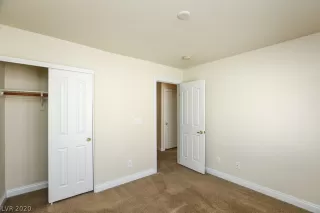 Photo #5: 2235617 Listing