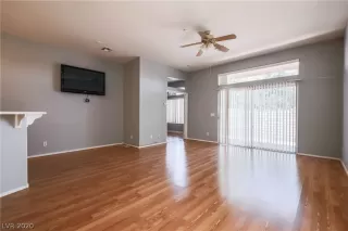 Photo #1: 2235638 Listing 