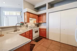 Photo #2: 2235638 Listing 