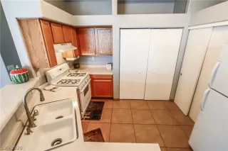 Photo #3: 2235638 Listing 