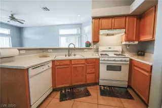 Photo #5: 2235638 Listing 