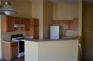 Photo #1: 2235644 Listing 