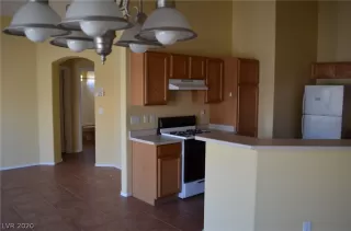 Photo #2: 2235644 Listing 