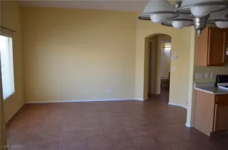 Photo #3: 2235644 Listing 