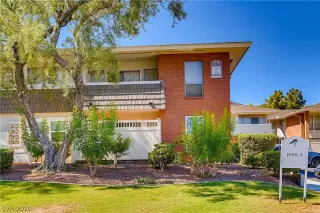 Photo #4: 2235652 Listing 