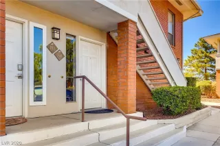 Photo #5: 2235652 Listing 