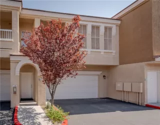 Photo #1: 2235674 Listing