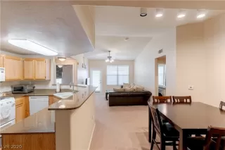 Photo #6: 2235674 Listing