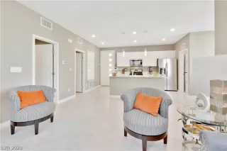 Photo #6: 2235707 Listing