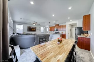 Photo #3: 2235723 Listing 