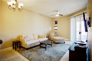 Photo #2: 2235731 Listing