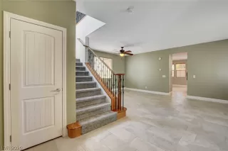 Photo #2: 2235739 Listing