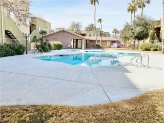 Photo #2: 2235748 Listing