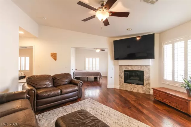 MLS: 2235771 Condo For Sale