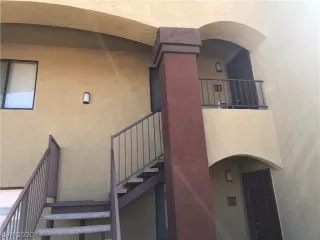 Photo #1: 2235777 Listing 