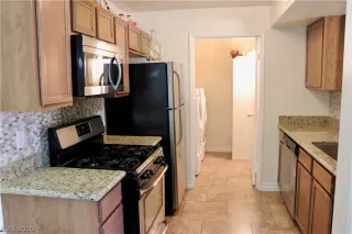 Photo #5: 2235777 Listing 