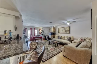 Photo #1: 2235787 Listing