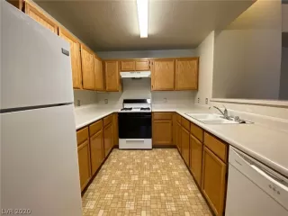 Photo #5: 2235808 Listing 