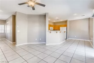 Photo #2: 2235860 Listing