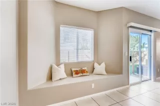 Photo #3: 2235860 Listing