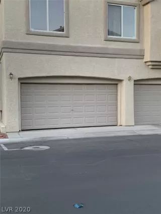 Photo #4: 2235878 Listing