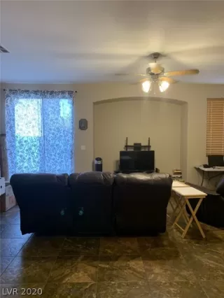 Photo #6: 2235878 Listing