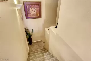 Photo #5: 2235904 Listing